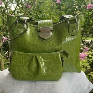 2 Piece Liz Claiborne Green Patent Animal Print Purse with Wristlet